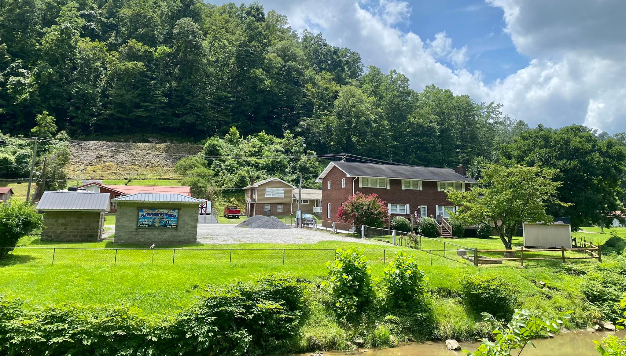 Hatfield McCoy Trail House Rentals 2BR6BR Houses & Motel Rooms